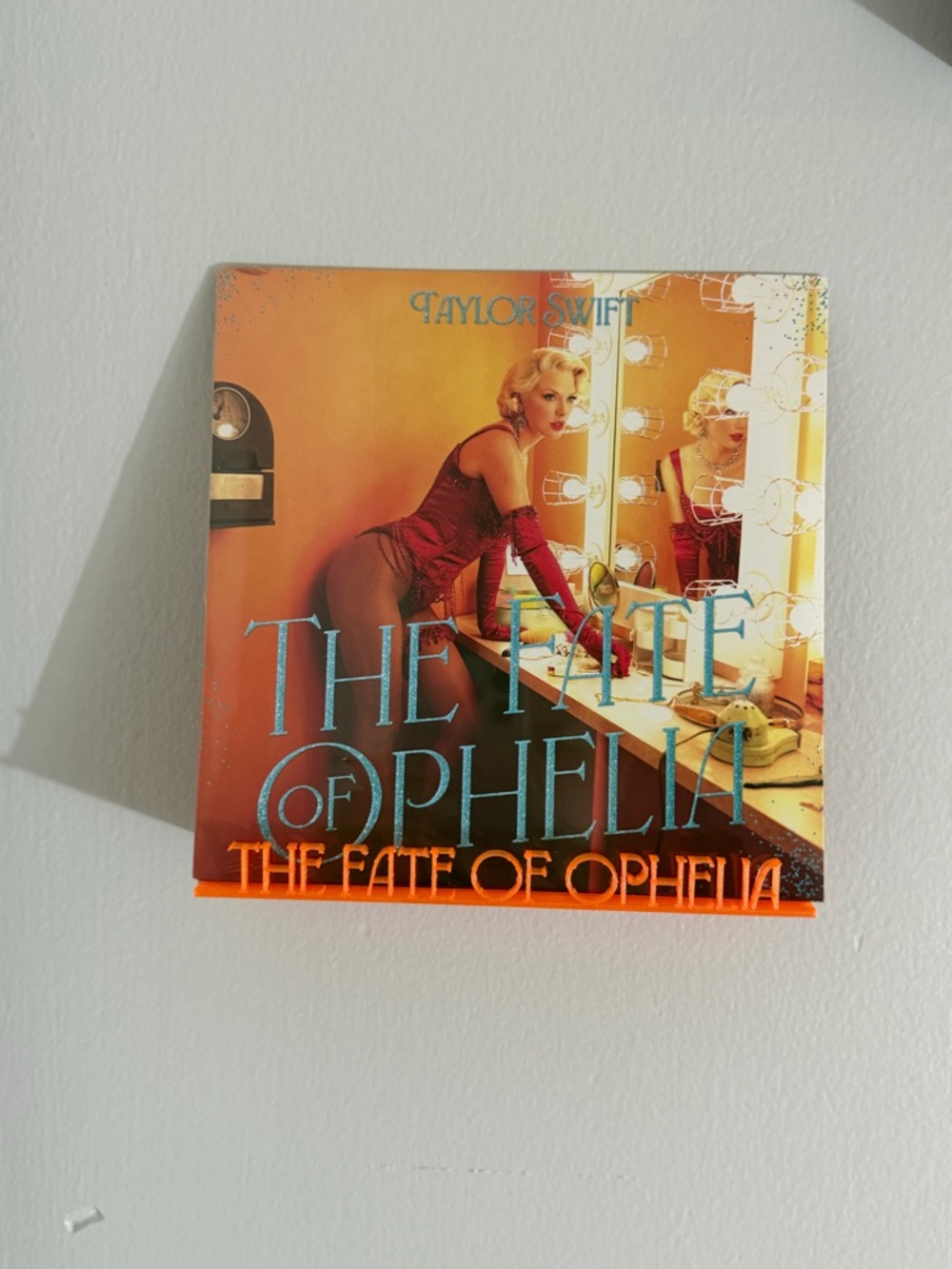 The Fate of Ophelia orange glitter 7” vinyl holder